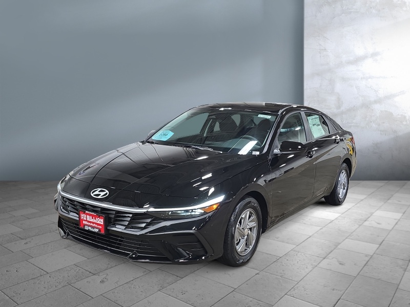 New 2026 Hyundai Elantra SE Cars