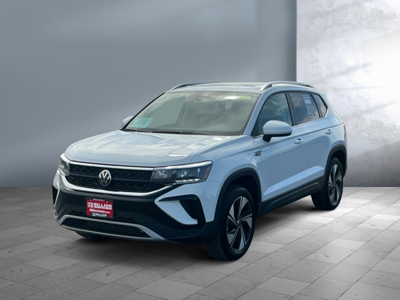 Used 2024 Volkswagen Taos SE Crossovers