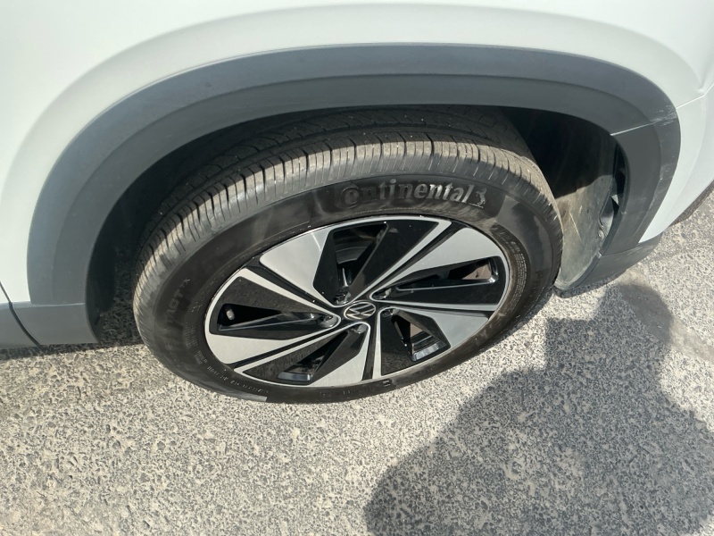 2024 Volkswagen Taos