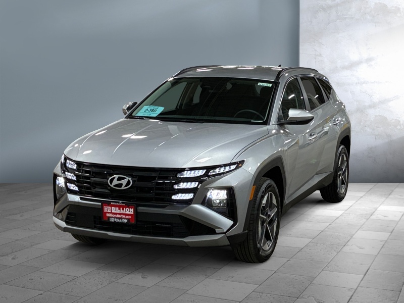 New 2026 Hyundai Tucson Hybrid SEL SUVs