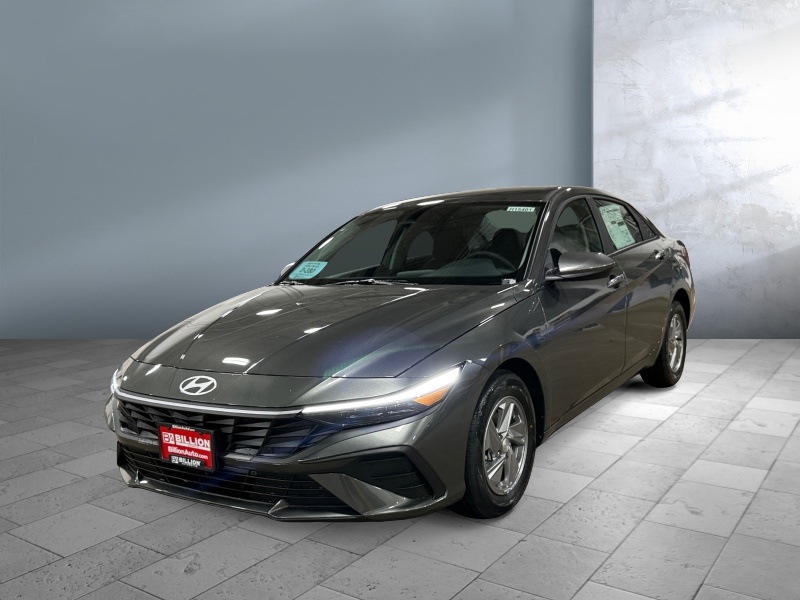 New 2026 Hyundai Elantra SE Cars