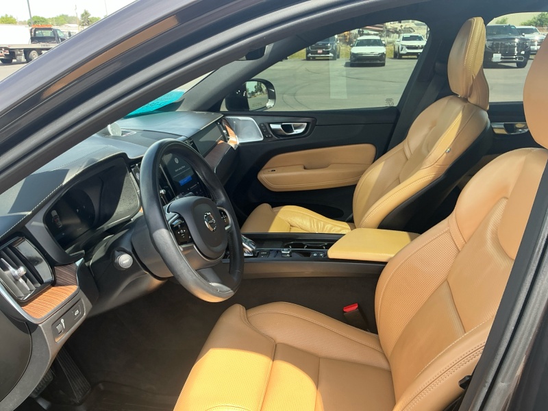 2022 Volvo XC60