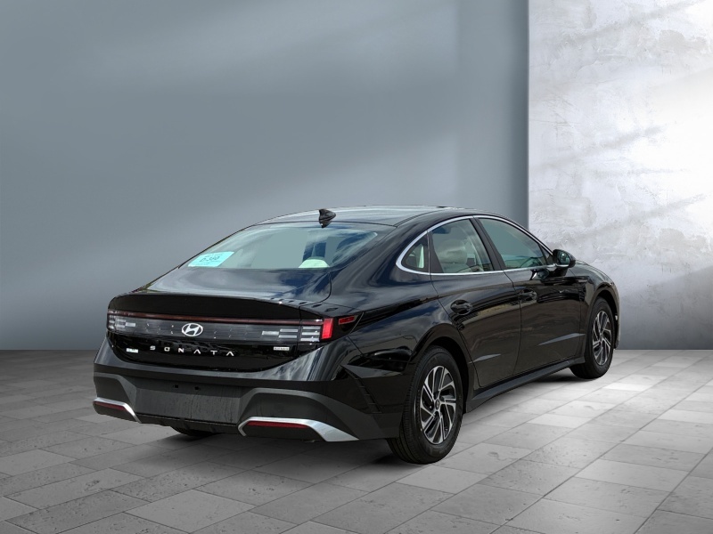 2026 Hyundai Sonata Hybrid