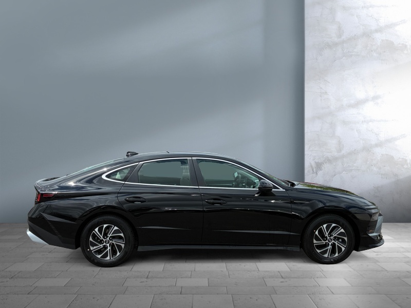 2026 Hyundai Sonata Hybrid