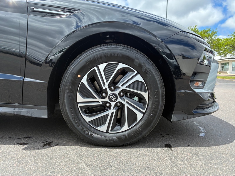 2026 Hyundai Sonata Hybrid