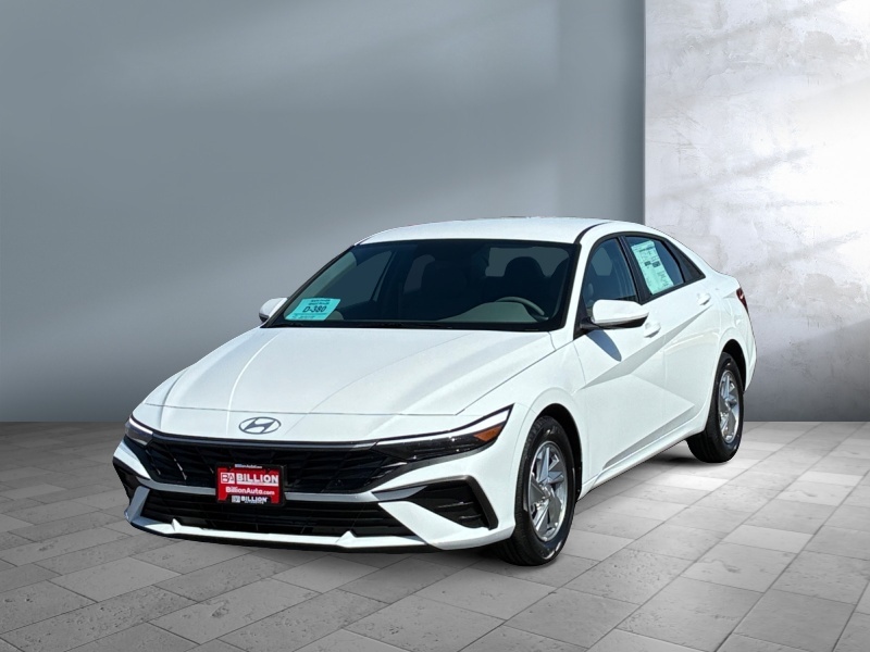 New 2026 Hyundai Elantra SE Cars