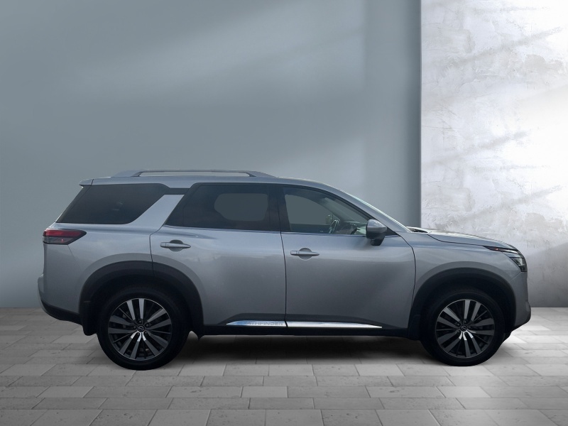 2022 Nissan Pathfinder