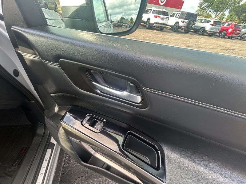 2022 Nissan Pathfinder