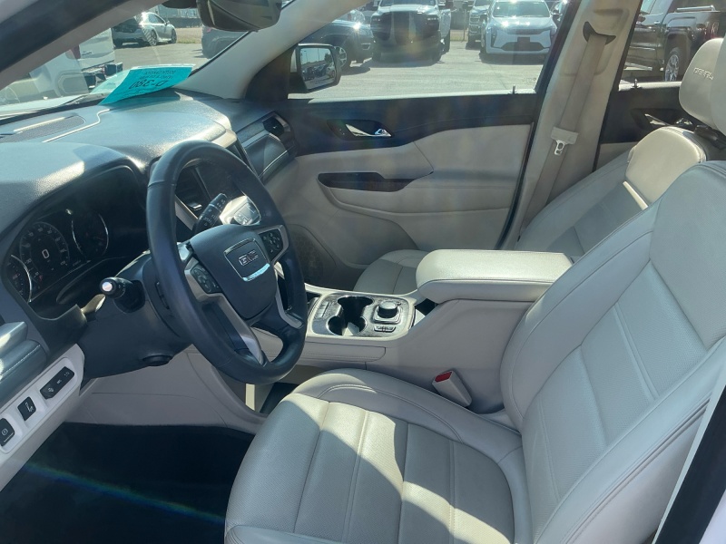 2023 GMC Acadia