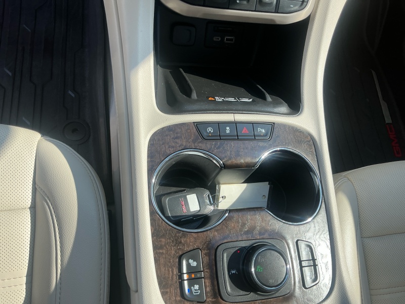 2023 GMC Acadia