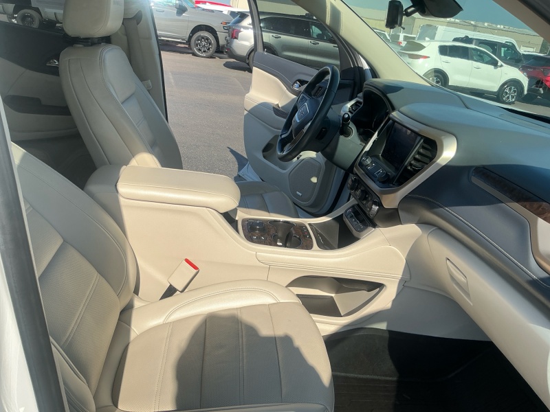 2023 GMC Acadia
