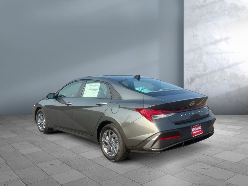 2026 Hyundai Elantra Hybrid