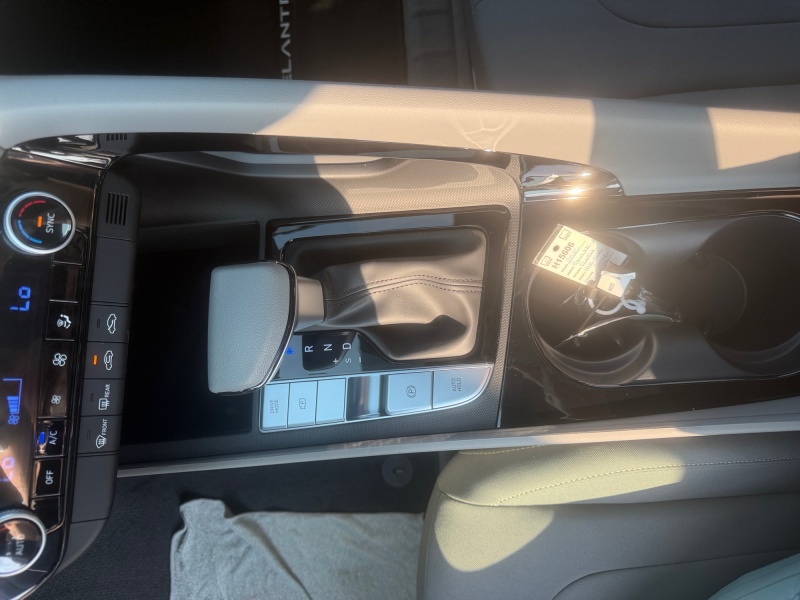 2026 Hyundai Elantra Hybrid
