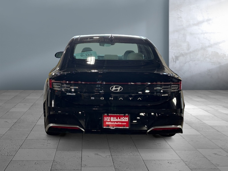 2026 Hyundai Sonata Hybrid