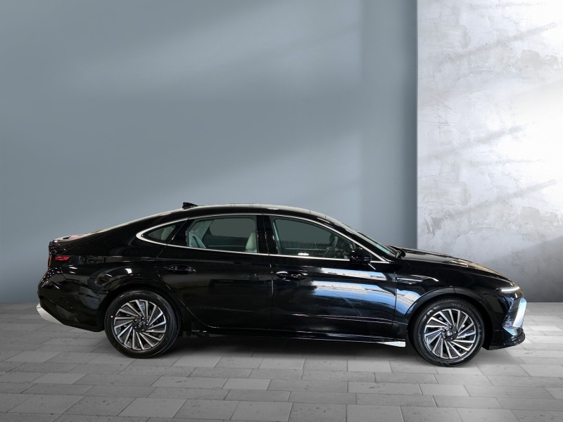 2026 Hyundai Sonata Hybrid