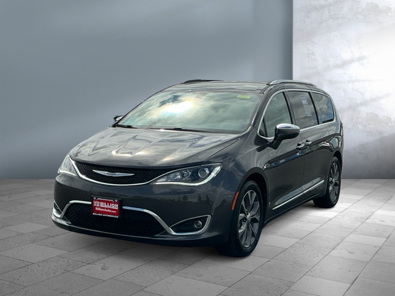 Used 2020 Chrysler Pacifica Limited Vans
