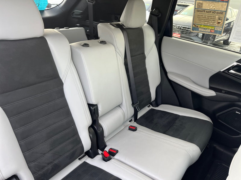 2025 Mitsubishi Outlander