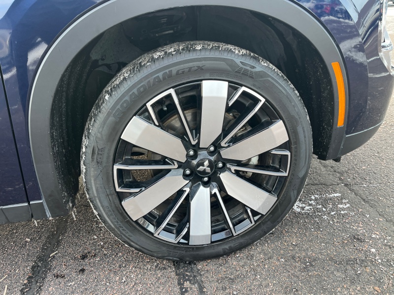 2025 Mitsubishi Outlander