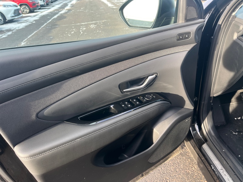 2025 Hyundai Tucson Hybrid