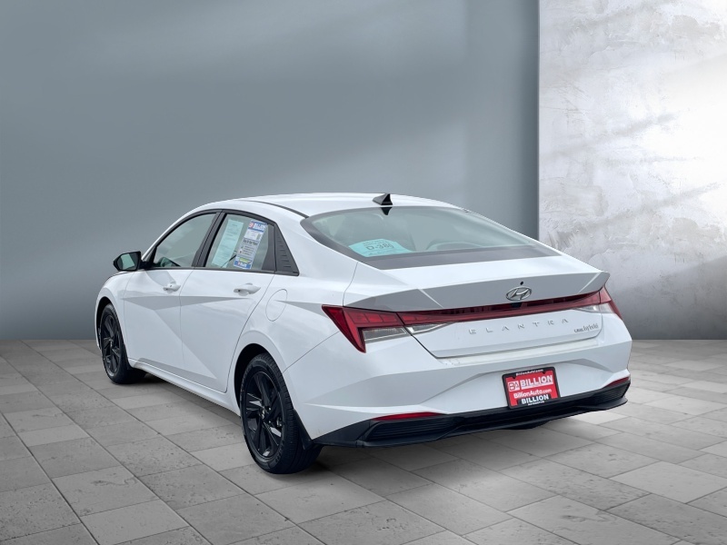 2023 Hyundai Elantra Hybrid