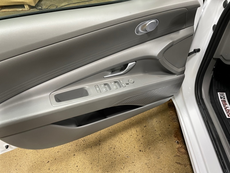 2023 Hyundai Elantra Hybrid