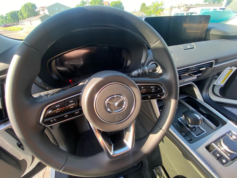 2025 Mazda CX-70