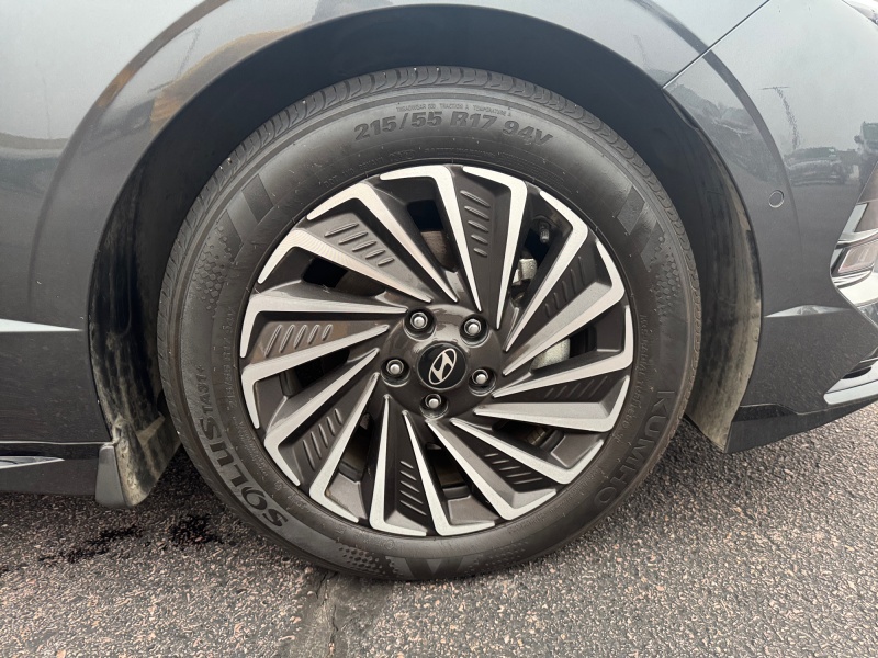 2024 Hyundai Sonata Hybrid