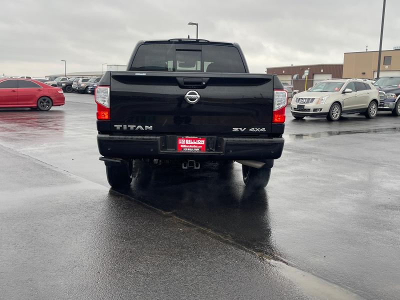 2022 Nissan Titan