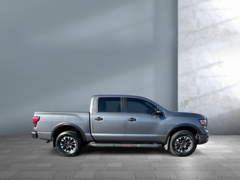 2023 Nissan Titan