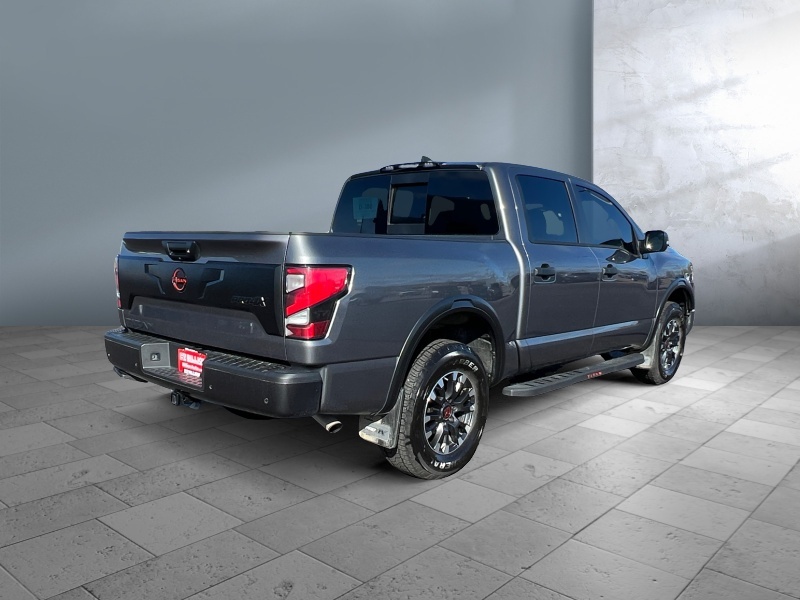 2023 Nissan Titan