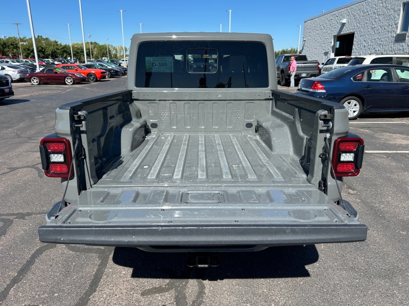 2023 Jeep Gladiator