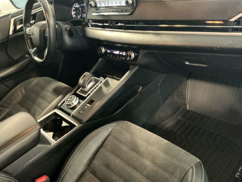 2022 Mitsubishi Outlander
