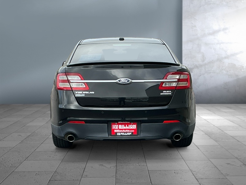 2014 Ford Taurus