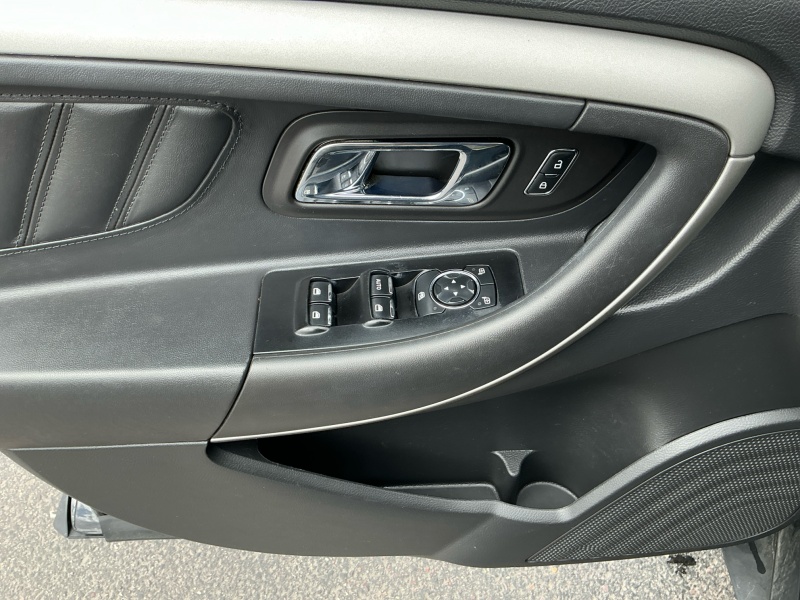 2014 Ford Taurus