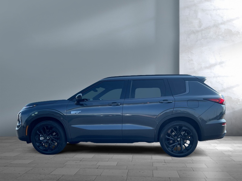 2025 Mitsubishi Outlander Plug-In Hybrid