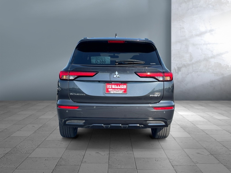 2025 Mitsubishi Outlander Plug-In Hybrid
