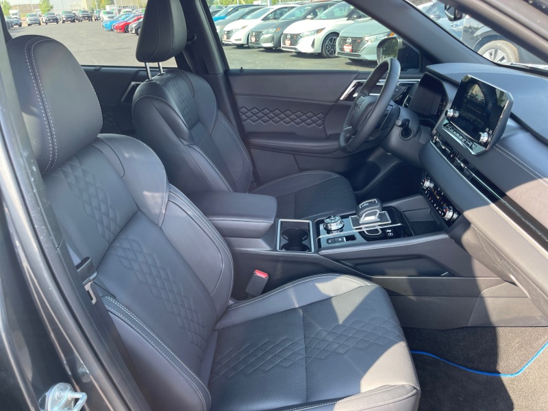 2025 Mitsubishi Outlander Plug-In Hybrid