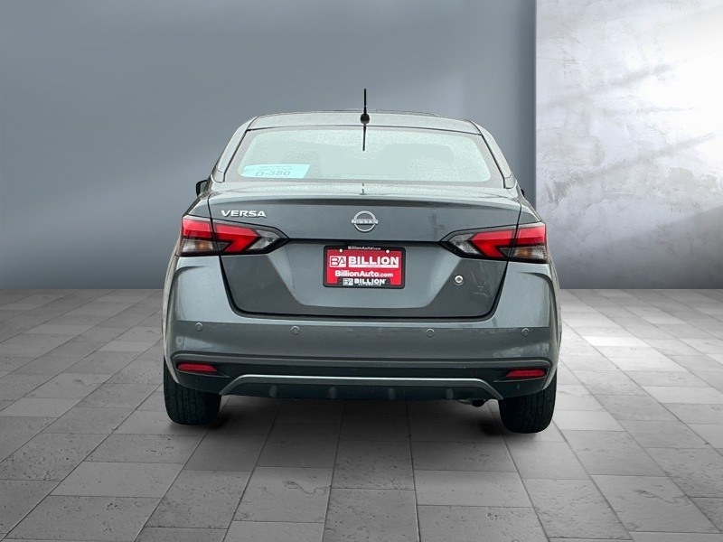 2024 Nissan Versa