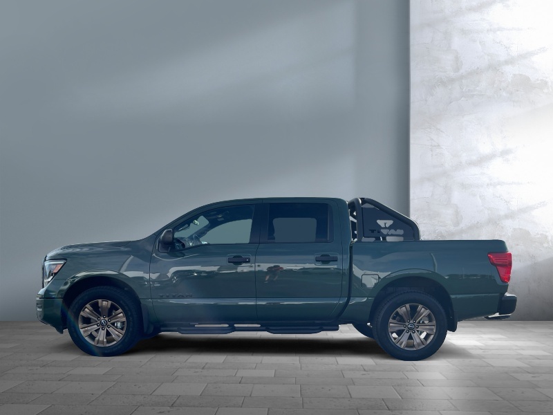2024 Nissan Titan