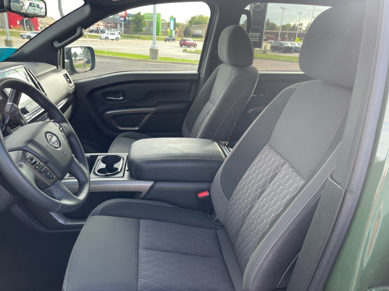 2024 Nissan Titan