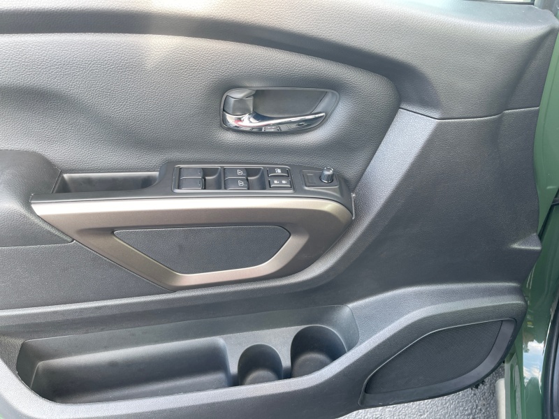 2024 Nissan Titan