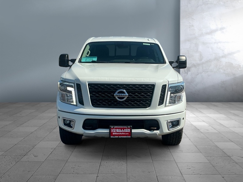 2017 Nissan Titan