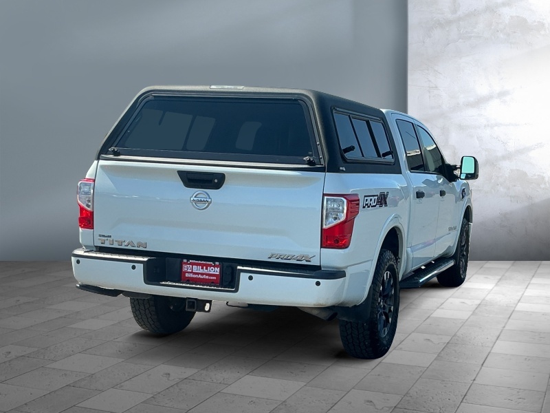 2017 Nissan Titan