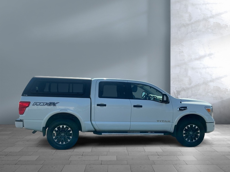 2017 Nissan Titan