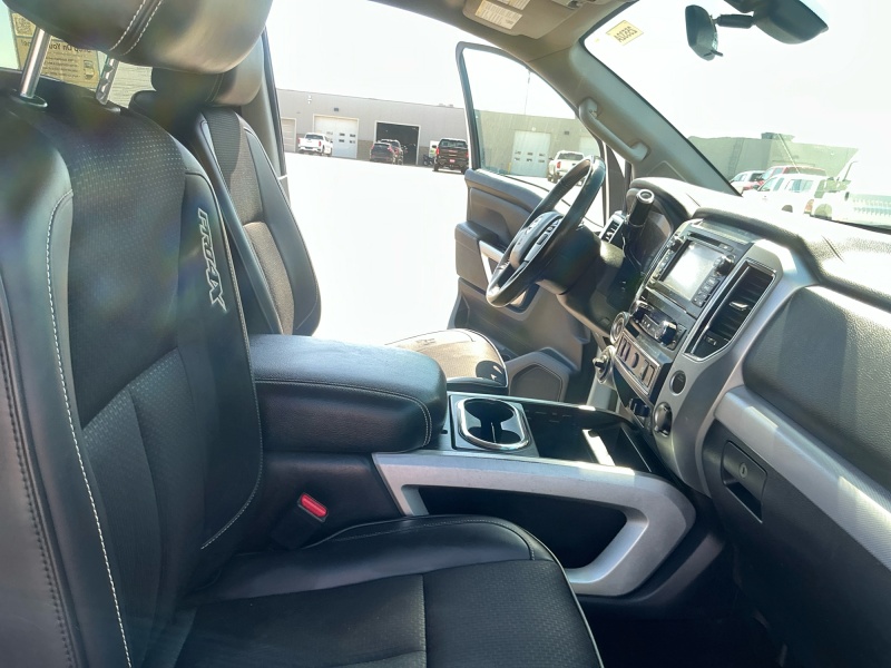 2017 Nissan Titan