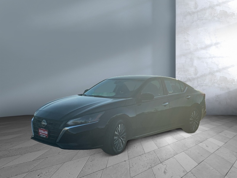 Used 2023 Nissan Altima 2.5 SV Car