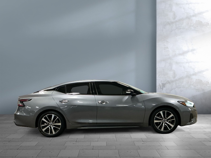 2023 Nissan Maxima