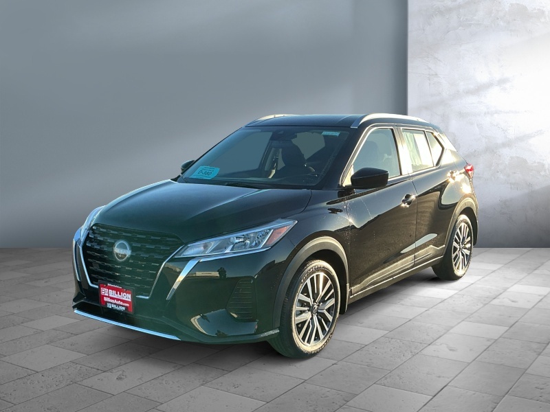 Used 2022 Nissan Kicks SV Car