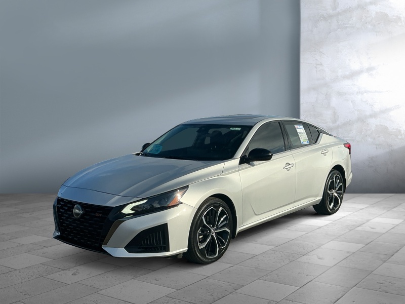 Used 2023 Nissan Altima 2.5 SR Car