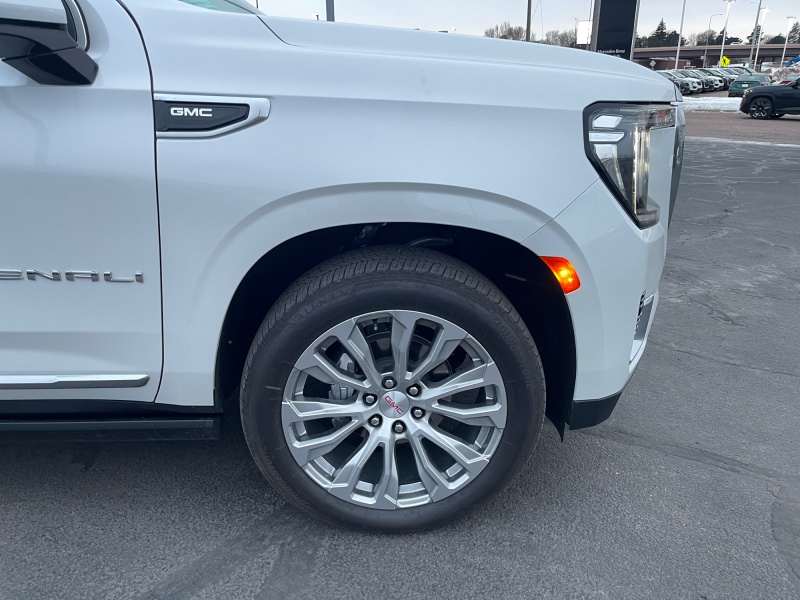 2023 GMC Yukon